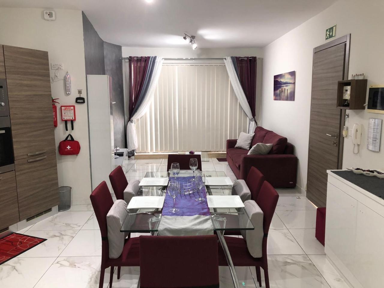 Marsascala Sea View Apartment & Penthouse มาร์ซาสคาลา ภายนอก รูปภาพ